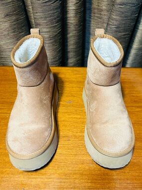 Steve Madden crue ankle platform boot